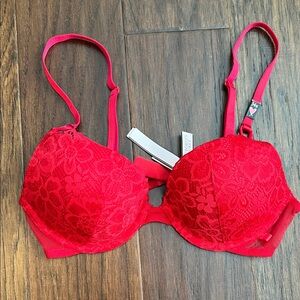Victoria's Secret Vibrant Red Lace Bra